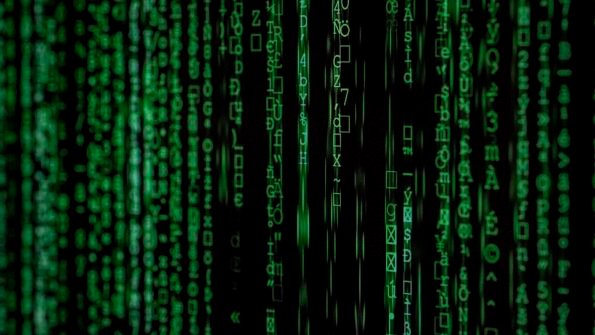 Servidor y código representando las vulnerabilidades críticas de Next.js
