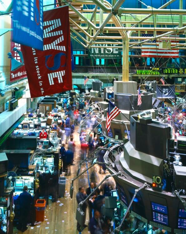 Piso de operaciones de la Bolsa de Nueva York, donde cotizan el S&P 500, el Nasdaq y el Dow Jones